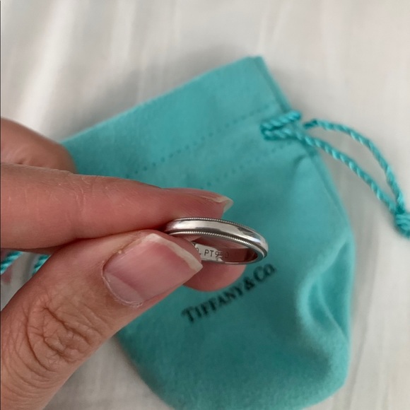 Tiffany & Co. Wedding Band - 950 Platinum Milgrain Designer Ring Size 4 3/4 - 5 - Picture 3 of 5